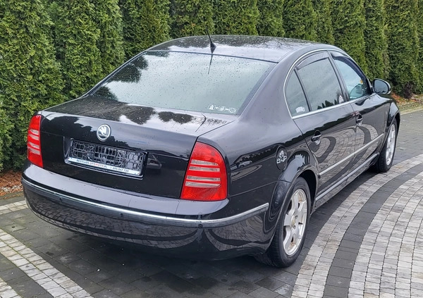 Skoda Superb cena 12900 przebieg: 225000, rok produkcji 2007 z Łęknica małe 232